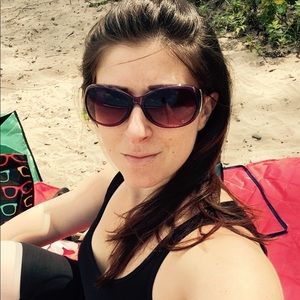 Meet your Posher, Melanya